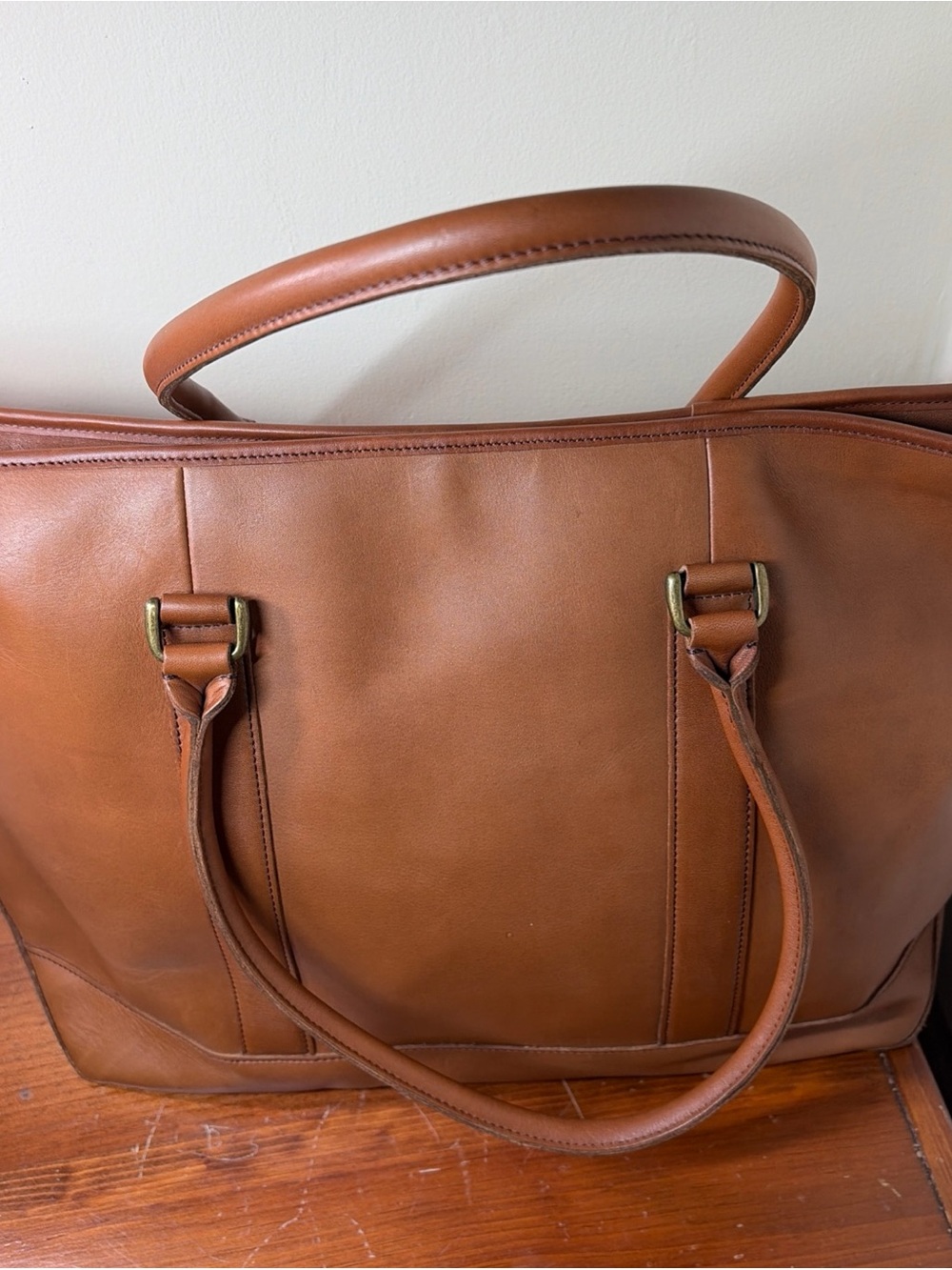 L L Bean Large Zip Top Carryall/ Tote Cognac Brown Leather # OYV37 Animal Lining